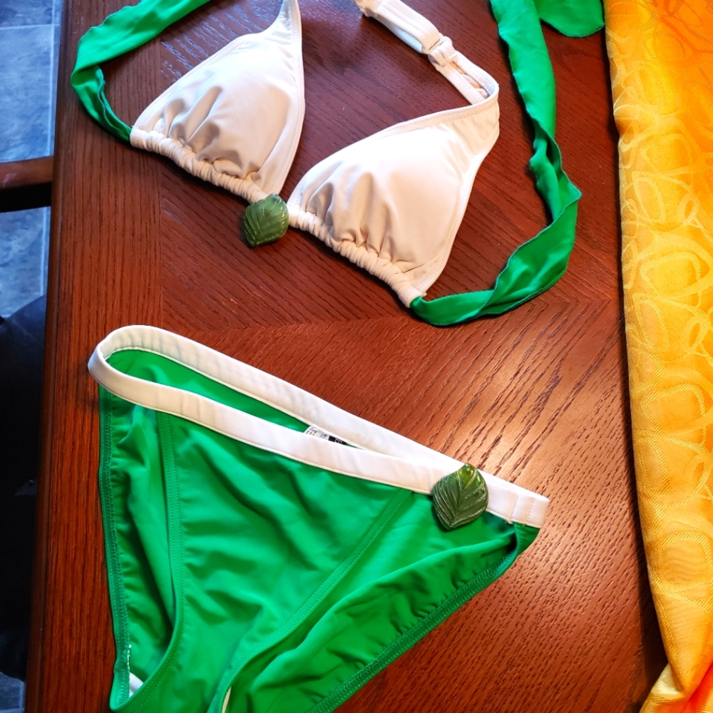 NWOT bikini medium